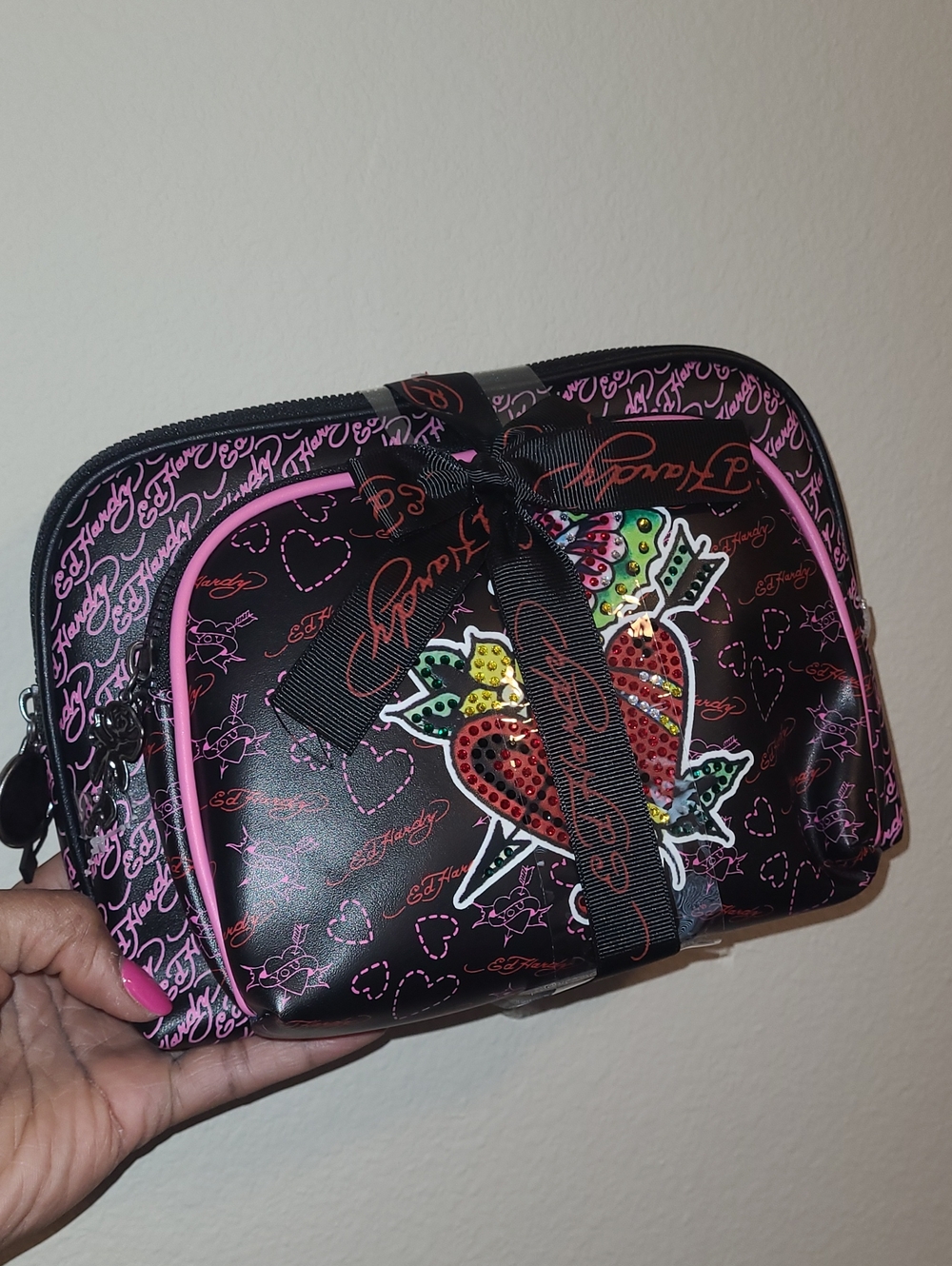 Ed Hardy Black Pink Sequin Heart Cosmetic Pouch Set